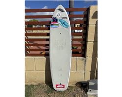 Sunova Carver Custom 6' 2" surfing surf foilboard