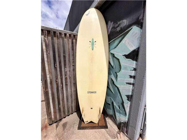 Stonker Twin Fin - 9' 6", 30 inches