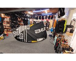 Core Gts 5 10 metre kitesurfing kite