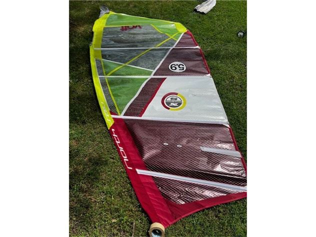 2017 Simmer Style Scr And Other Wave Sails - 6.3 metre