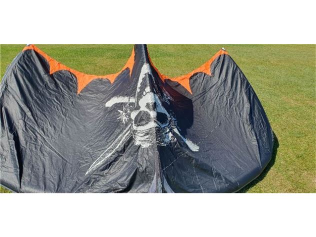 2021 Naish Pivot Le S25 - 9 metre