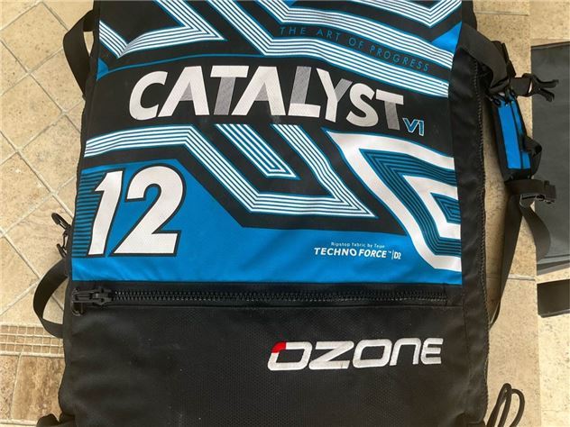 2018 Ozone Catalyst V1 - 12 metre