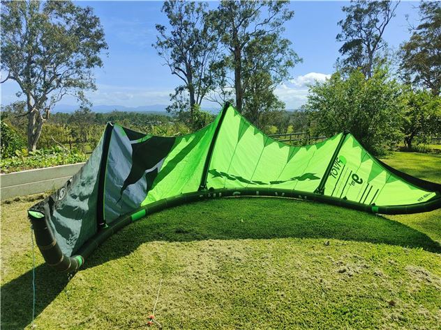 2019 Naish Pivot - 9 metre