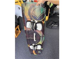 Liquid Force Dlx 134 cm kitesurfing twintip