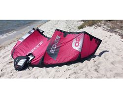 Ozone Edge V12 8 metre kitesurfing kite