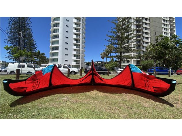 2024 Naish Pivot - 11 metre