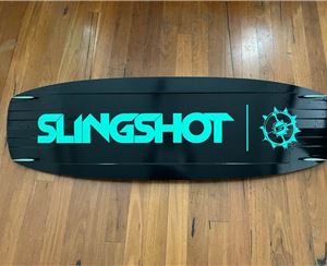 2022 Slingshot Asylum - 138 cm