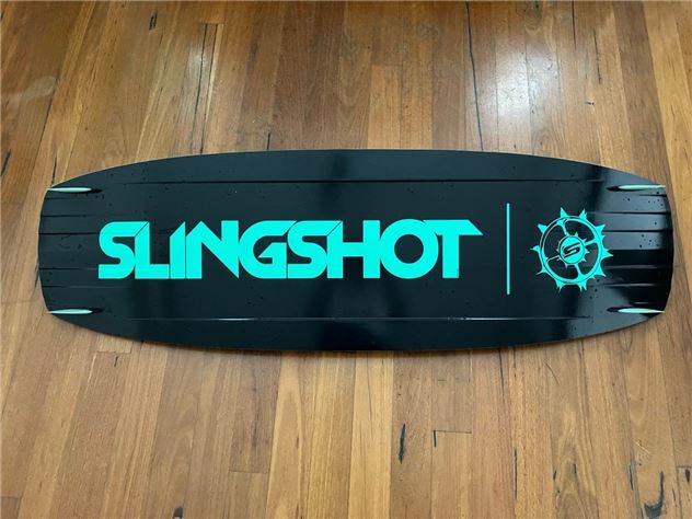 2022 Slingshot Asylum - 138 cm