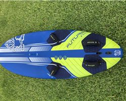 Starboard Futura 117 litre 228 cm windsurfing board