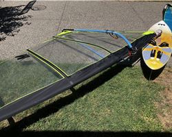 Mistral Screamer 103L '90S Retro + All Gear 103 litre 277 cm windsurfing board