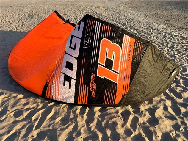 2019 Ozone Edge V9 - 13 metre