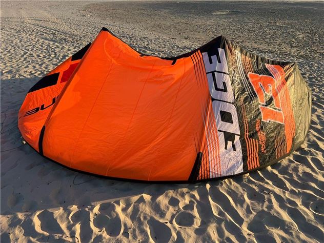 2019 Ozone Edge V9 - 13 metre