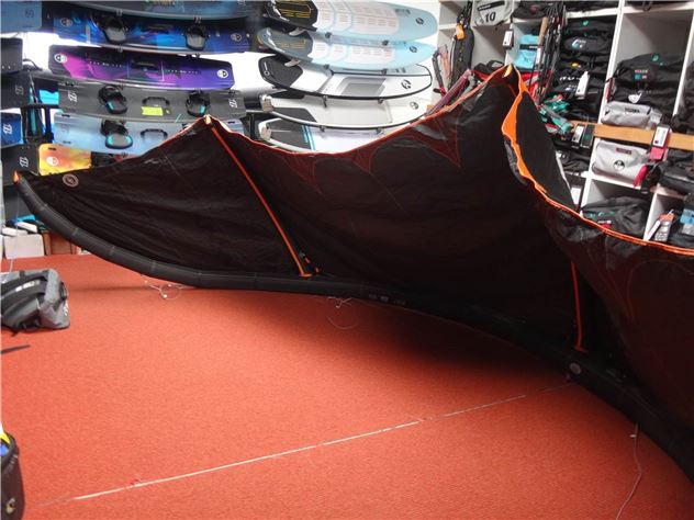 2021 Naish S26 Pivot - 8 metre