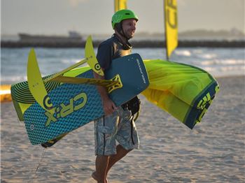 Convertible Kite Racing CR:X brings one-design to kiting - Kitesurfing News