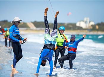 Elemental are looking for kiteboarding instructors! - Kitesurfing News