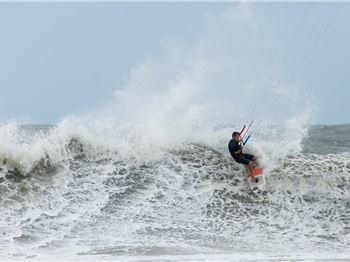 Kevin Langeree Slashes Way to Podium - Kitesurfing News