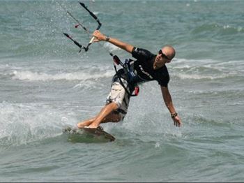 How to ride toeside - Kitesurfing Articles