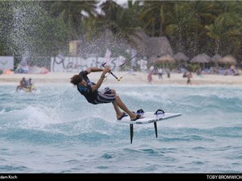 Rough racing at the PKRA kiteboarding tour in Mexico - Kitesurfing News