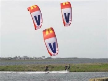 The Lexington Jump - North kiteboarders hit the US - Kitesurfing News