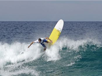 16 champions crowned at North Boomerang Beach. - Surfing News