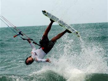 Kitesurfing beginner questions - Kitesurfing Articles